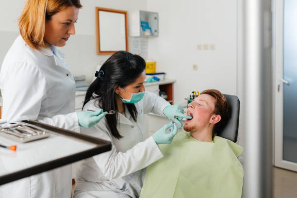 Best Emergency Denture Repair in Hillcrest, CA