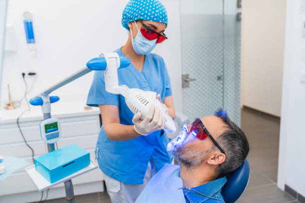 Best Weekend Emergency Dentist in Hillcrest, CA